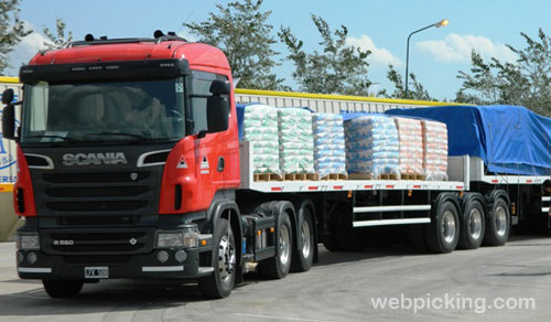 Camion Scania con Bitren de Cementos Avellaneda