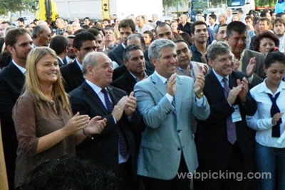 Inauguración, Cecilia Luberriaga presidenta de San Luis Logistica, Intendente de Villa Mercedes, Gobernador Gabriel Poggi, Ministro de Industria Walter Padula