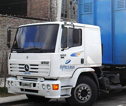 https://webpicking.com/wp-content/uploads/2016/12/Express-beer-camion.jpg