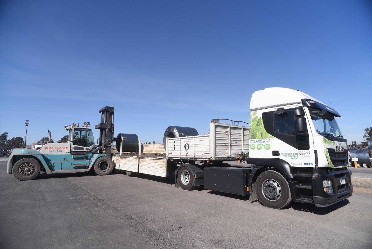 iveco-Stralis-Hi-Road-camion-a-gnc